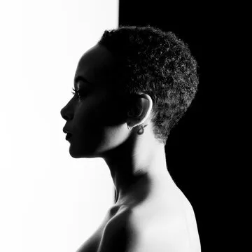 技术支持工程师肖像：专注优化体验